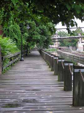 Schuylkill River Bike Path Manayunk District